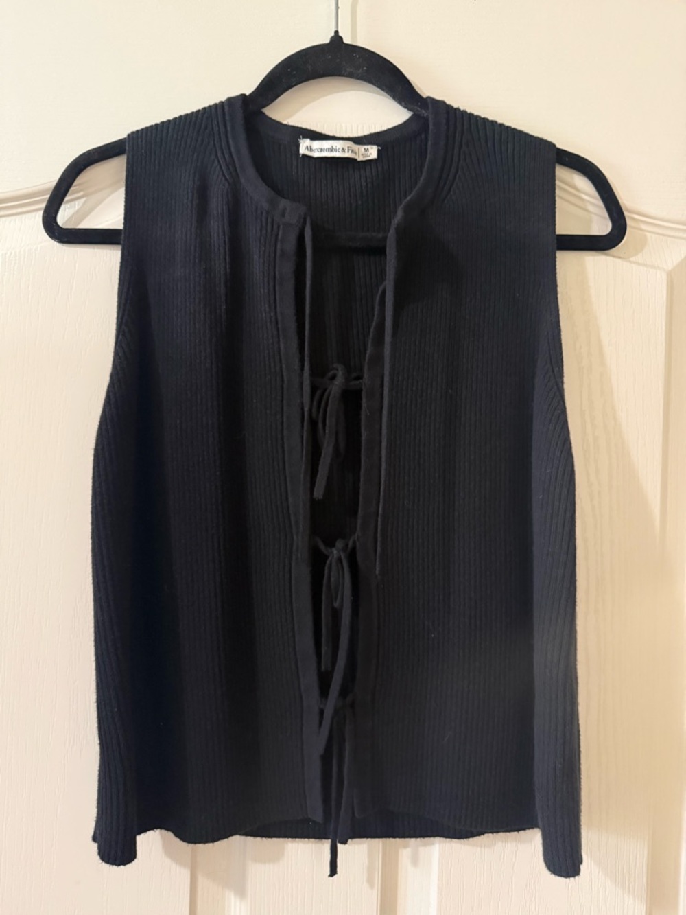 Abercrombie & Fitch Black Ribbed Tie-Front Sleeveless Tank